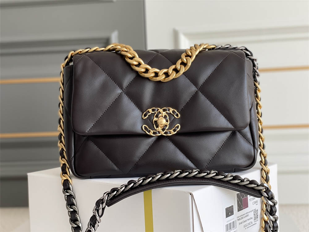 Chanel 19 bag 26cm 2025 new 